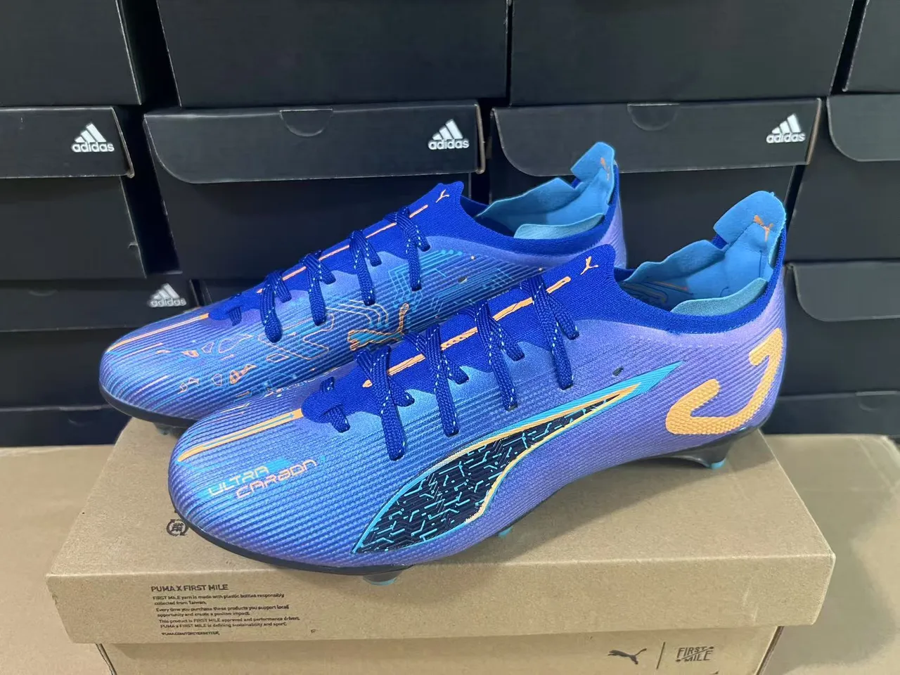 Puma Ultra Carbon 蓝紫橙色 钉地足球鞋 8