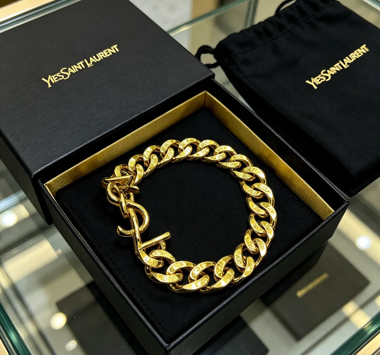 Saint Laurent bracelet or noir chaîne chunky curb-link fermoir monogram 3