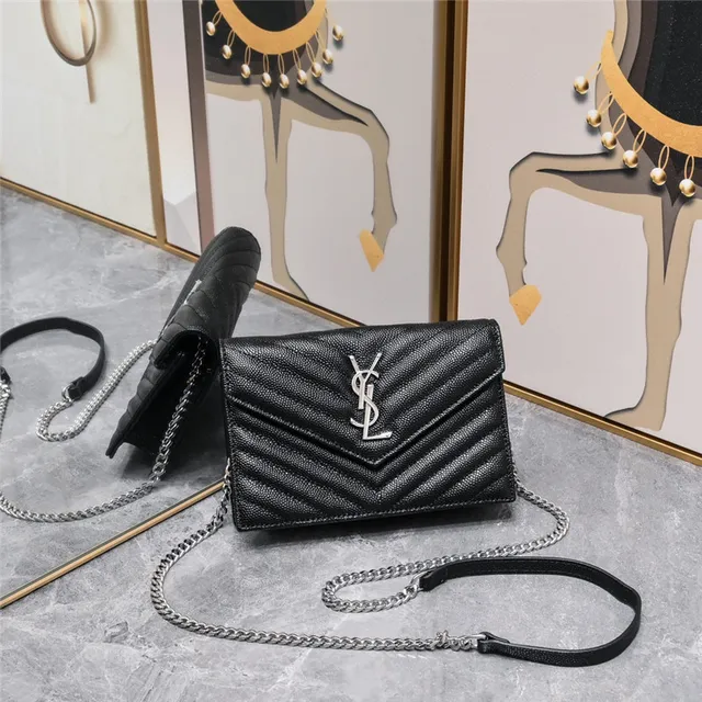 Saint Laurent Loulou Sac beige matelassé à chaîne 19