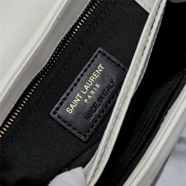 Saint Laurent Loulou बेज क्विल्टेड अंडरआर्म बैग 4