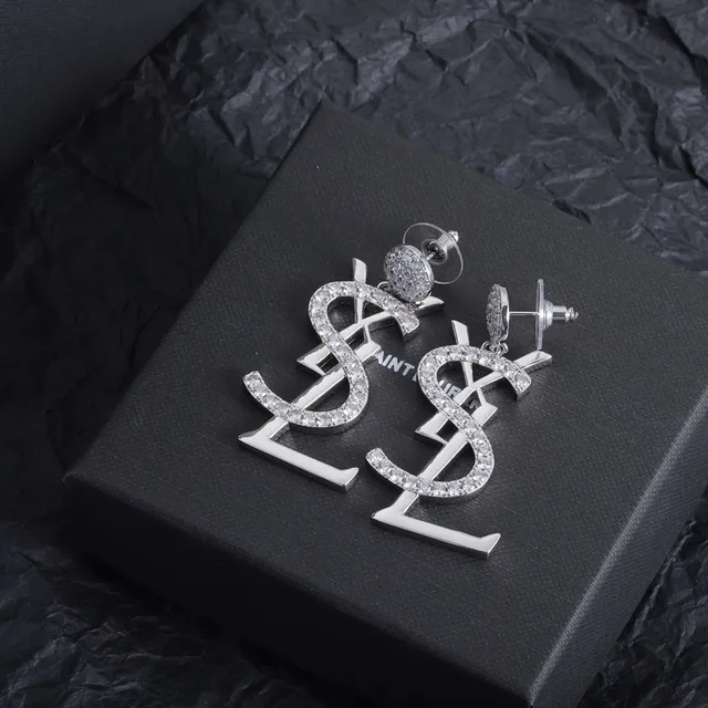 Saint Laurent Monogram 水晶垂坠耳环 4