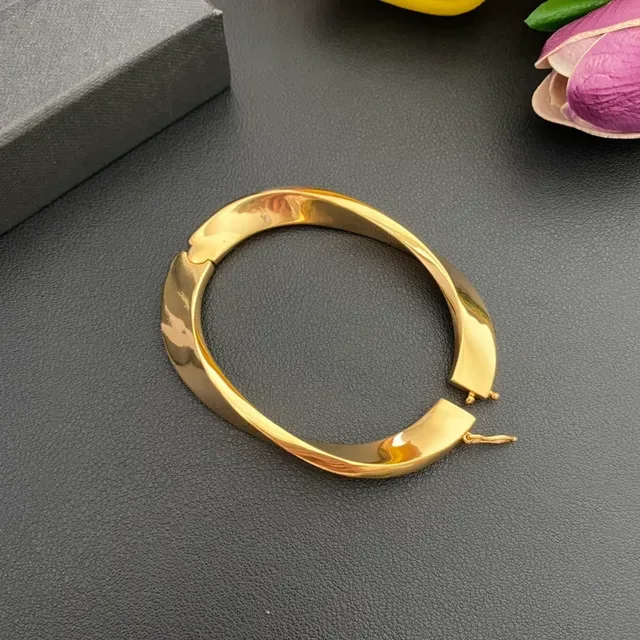 Saint Laurent Pulseira Bangle Poli Tono Dourado com Bisagra 6