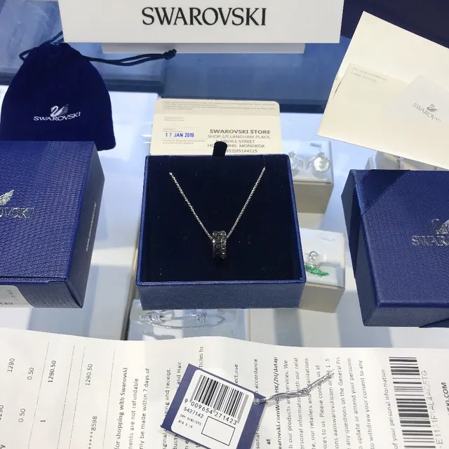Swarovski Cylindrical Crystal Pendant Necklace 9