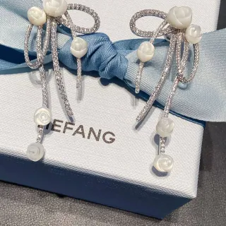 Tiffany & Co. धनुषाकार बाउ पवेज सेट नक्काशी फूल मल्टी ड्रॉप ईयररिंग्स