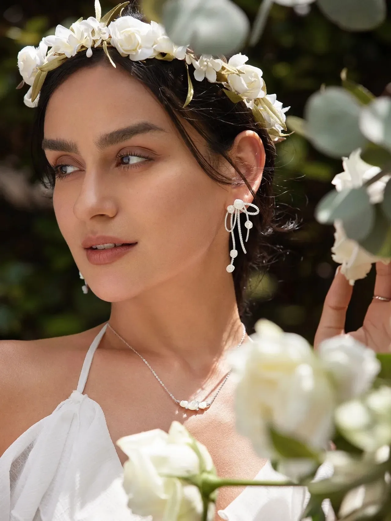 Tiffany & Co. أقراط بنقشة قوس Pavé-Set زهور منحوتة متعددة القطرات 3