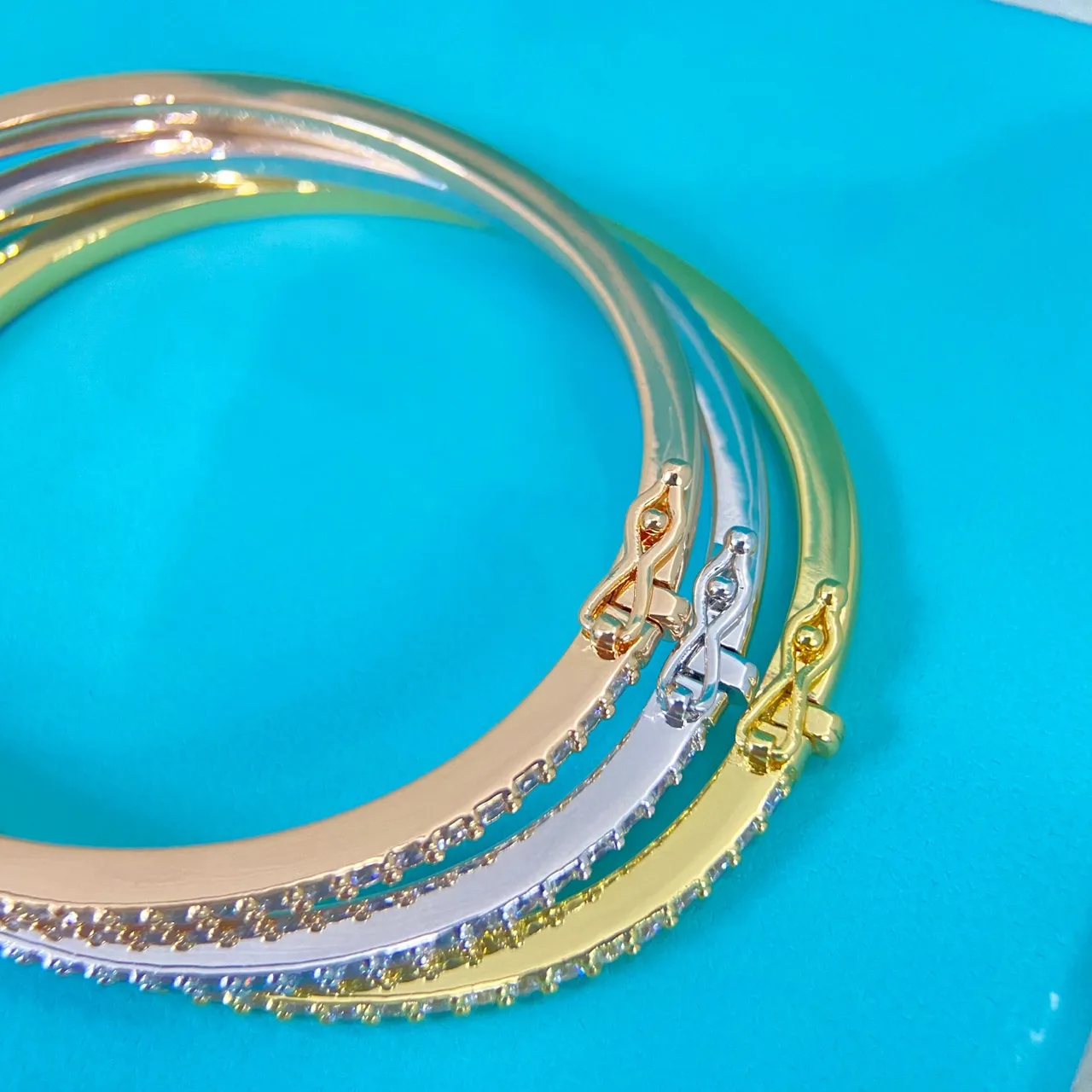 Tiffany & Co. 金银 三排 Pavé 铰链 手镯 2