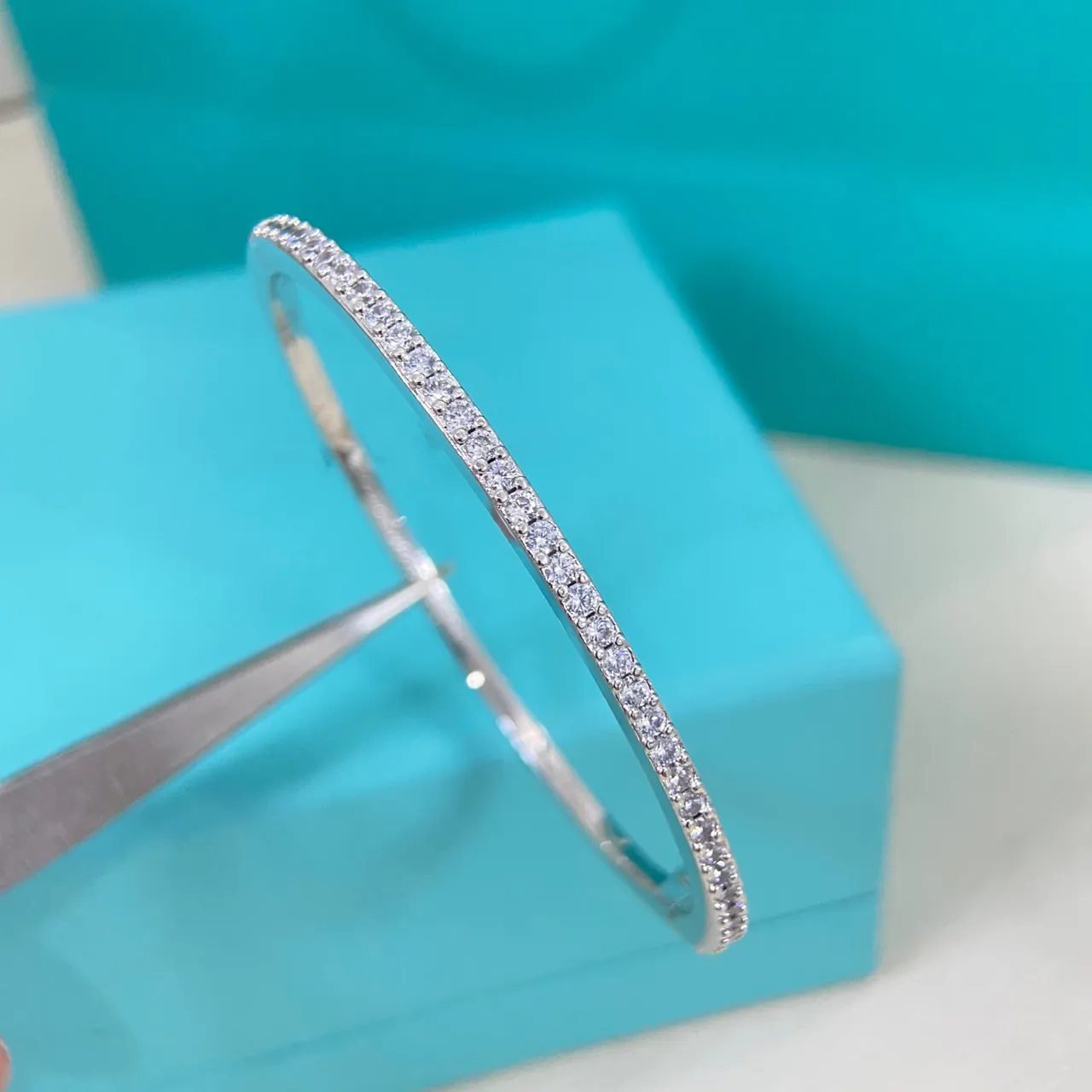 Tiffany & Co. 金银 三排 Pavé 铰链 手镯 7