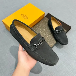 Tod's Horsebit Loafer डार्क ग्रे स्यूड लोफर