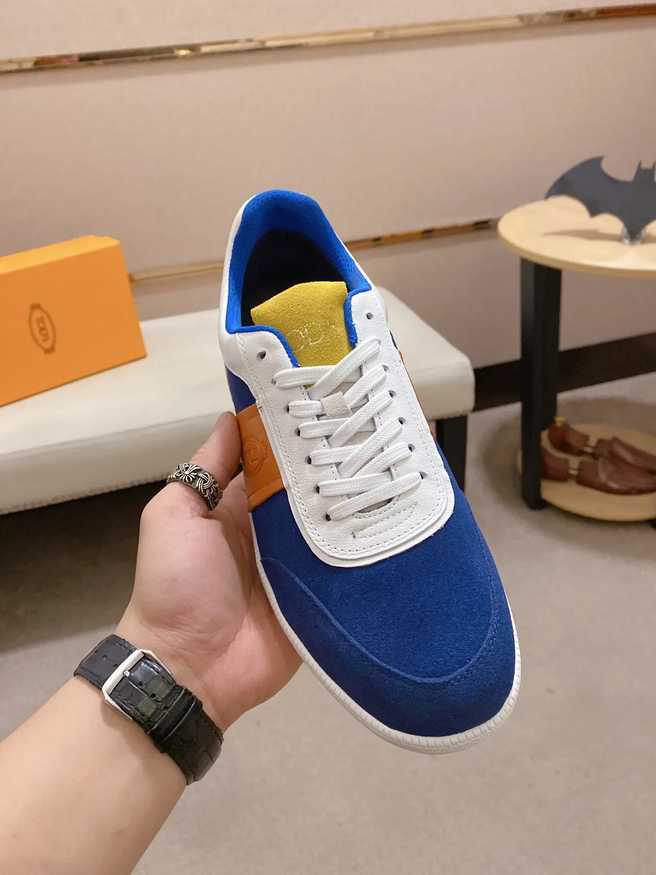 Tod's Navy Beige Ante Superior Cuero Tan Franja Lateral Sneakers Lifestyle 9