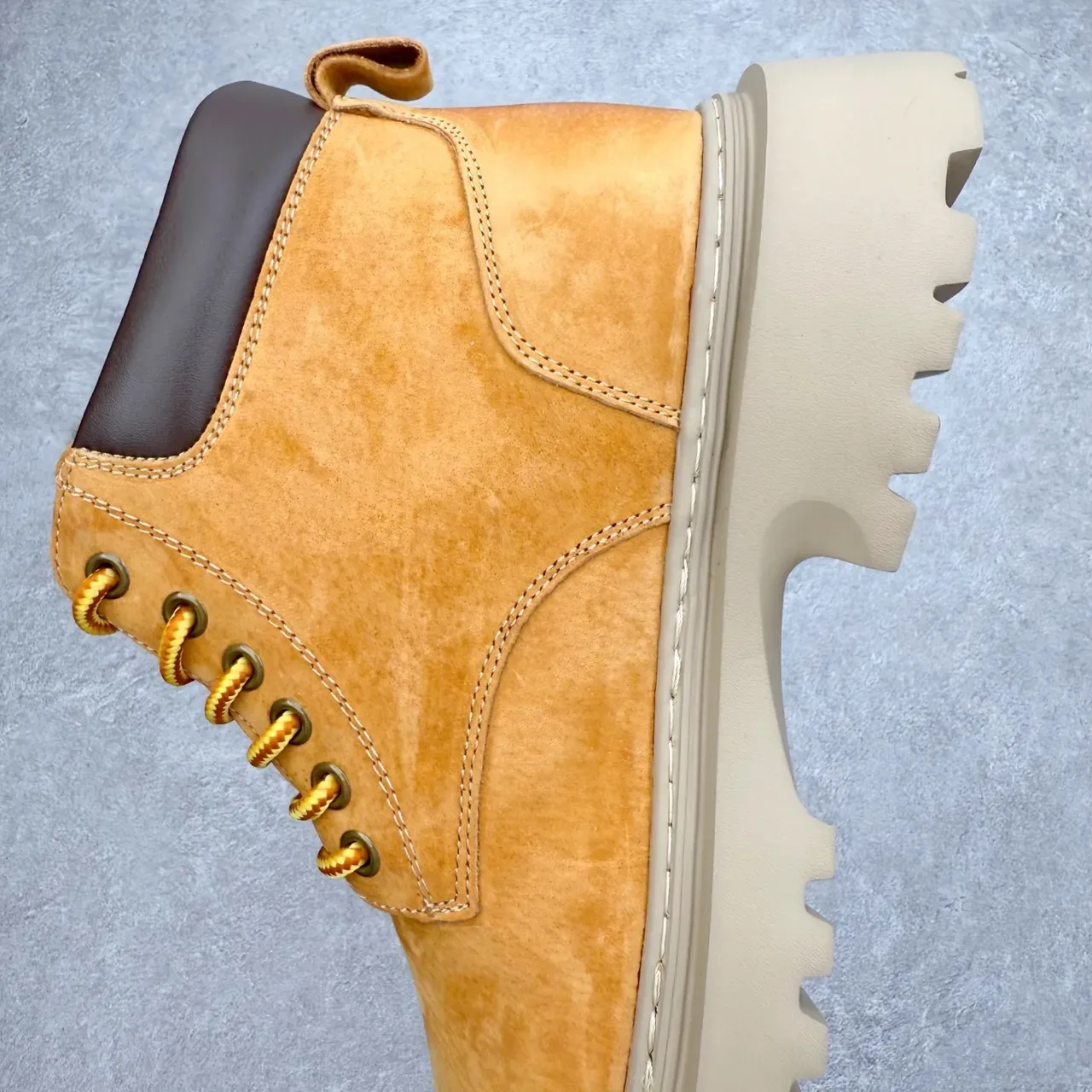 UGG Ante Beige Negro Bota Trabajo Tacón Gruesa Agujetas 4