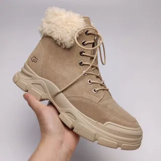 UGG 米色白色系带羊毛内里雪靴