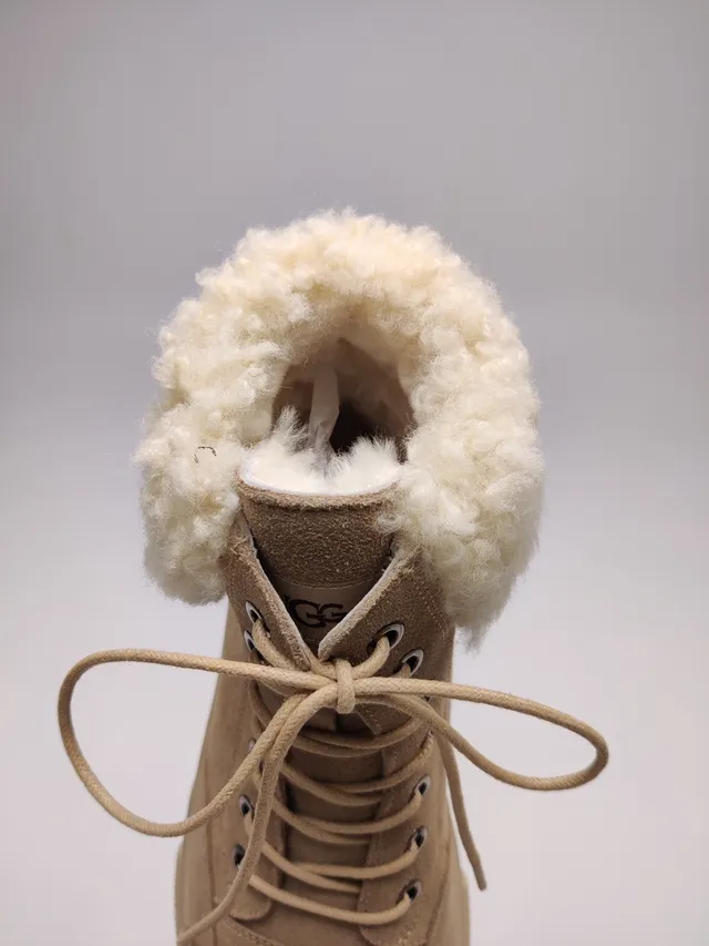UGG बेज सफेद लेस-अप शियरलिंग-लाइन्ड स्नो बूट्स 3