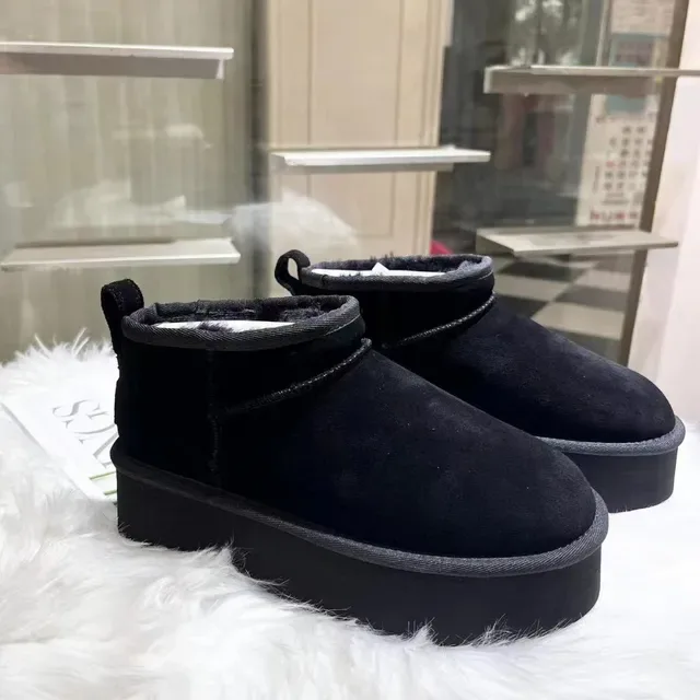UGG ब्लैक व्हाइट सूड अपर प्लेटफॉर्म सोल स्नो बूट 8