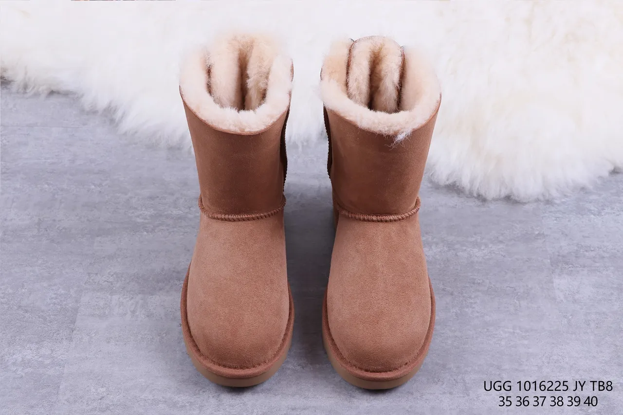UGG Classic Mini Bow 栗色雪靴 8
