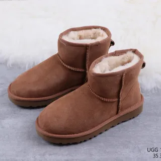 UGG 经典迷你栗色麂皮羊毛内衬雪靴