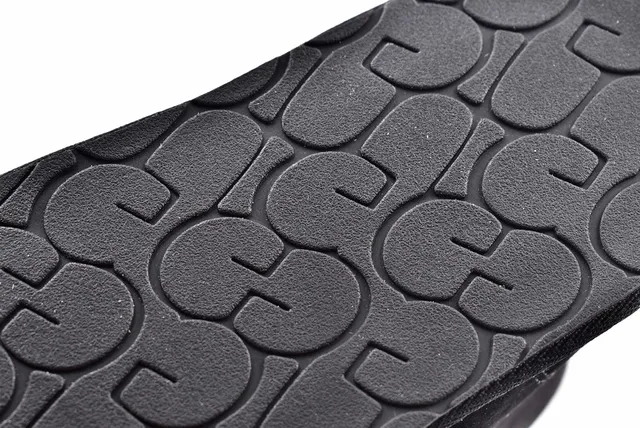 UGG মিনি বেলি চকচকে বাটন কালো সুয়েড এনকেল বুট 7