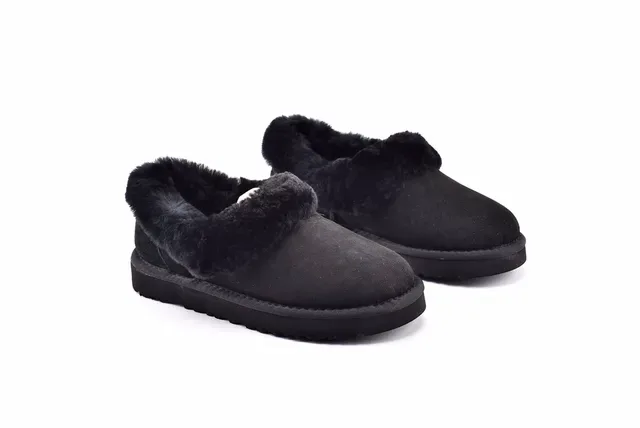 UGG Nita Sapatos Casuais Pretos com Forro de Pele de Ovelha Slip-On 9