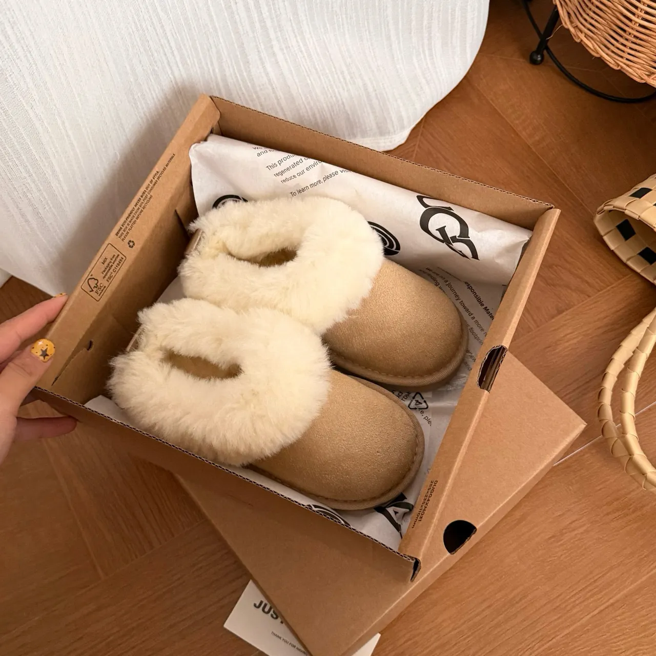 UGG Tasman marron beige Shearling-Trimmed daim empiècement chaussures casual 7