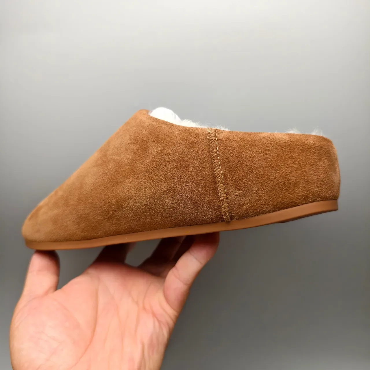 UGG Tasman أحذية منزلية بني جلد سويد مع مبطن بجلد الغنم 4