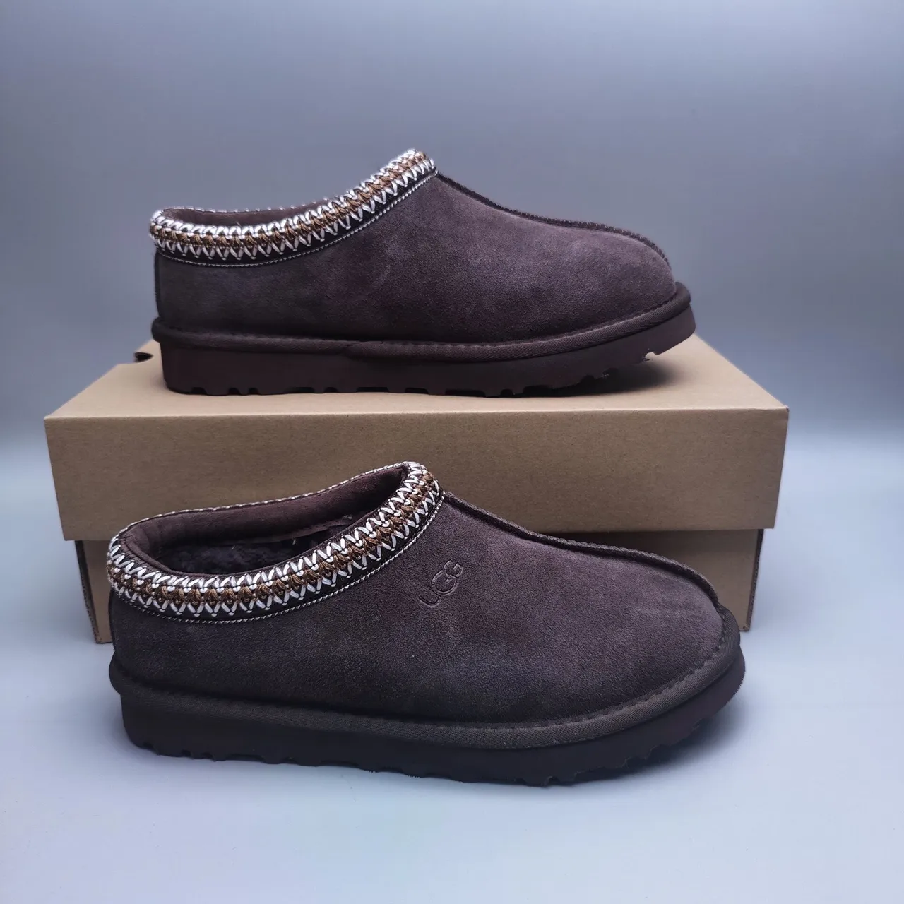 UGG Tasman 棕白 麂皮鞋面 编织边 领 休闲鞋 2