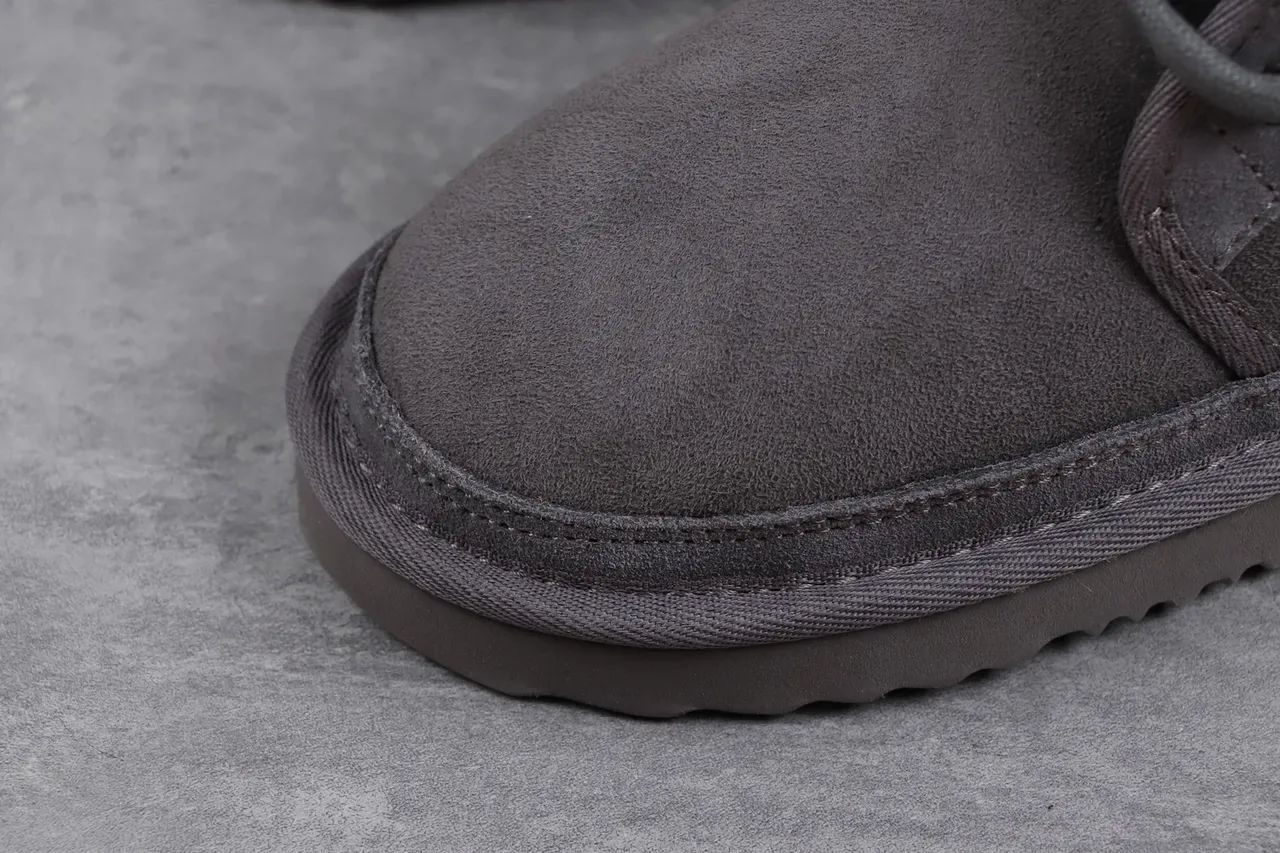 UGG Tasman চারকোল গ্রে সুয়েড শিয়ারলিং-লাইন্ড স্নো বুট 6