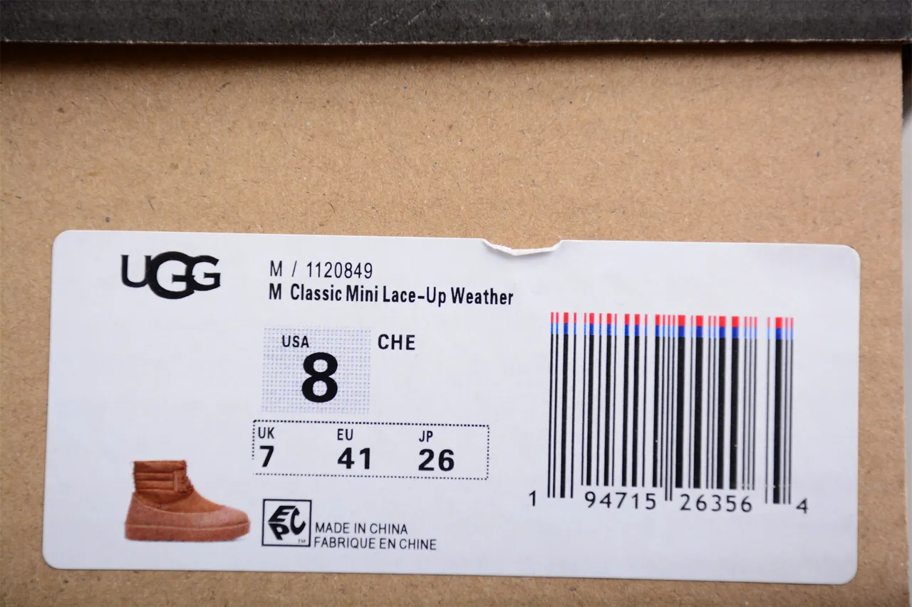 UGG Tasman Tan क्विल्टेड कॉलर स्नो बूट 2