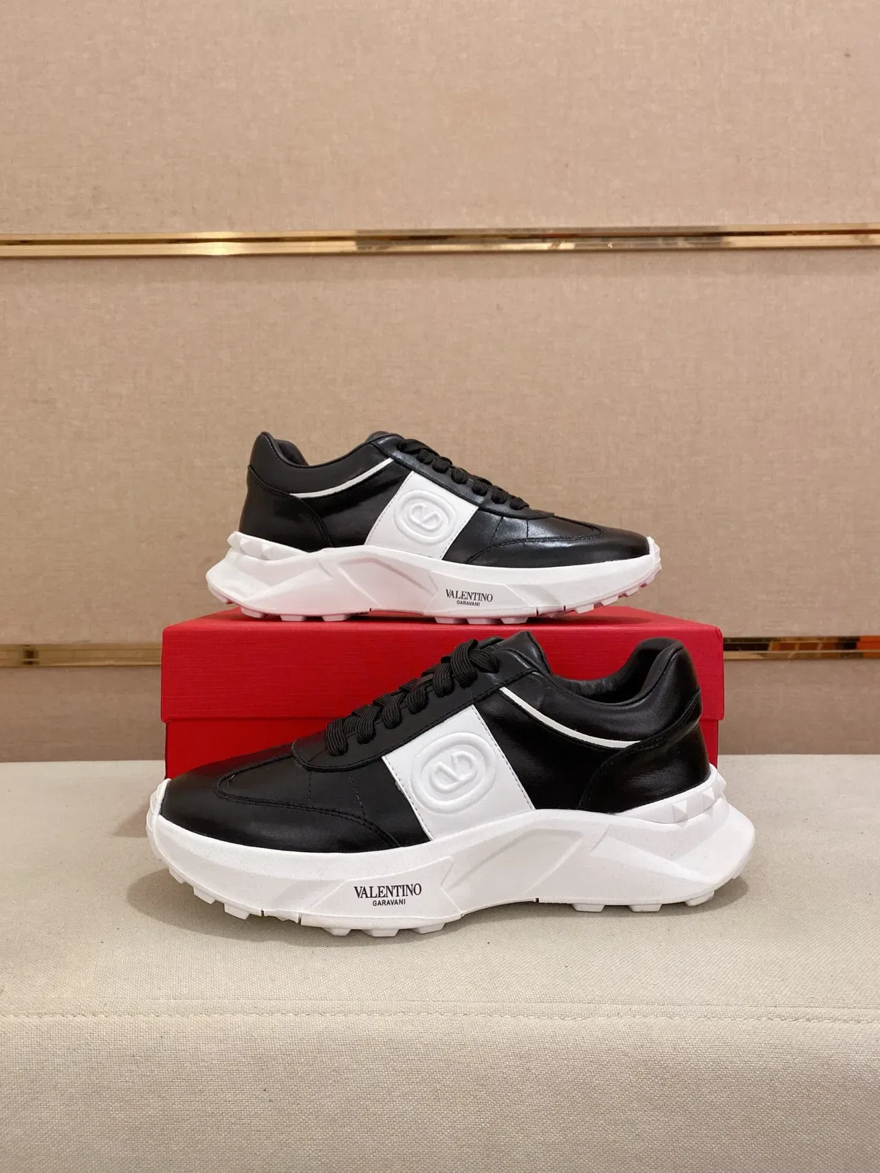 Valentino Black White Leather Upper Chunky Sculpted Sole Lifestyle Sneakers 7