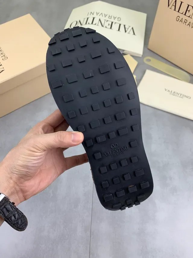 Valentino Rockstud Butterfly এমব্রয়ডার্ড নীল বাদামী লাইফস্টাইল স্নিকার 2