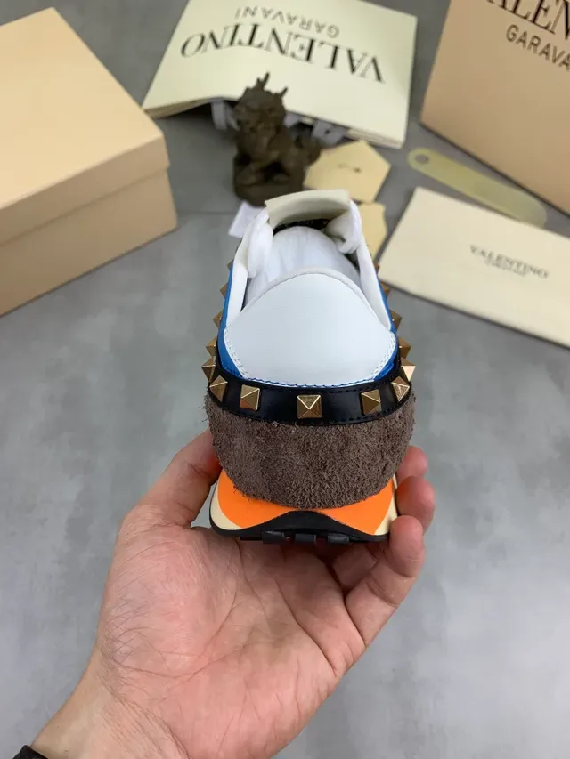 Valentino Rockstud Butterfly এমব্রয়ডার্ড নীল বাদামী লাইফস্টাইল স্নিকার 3