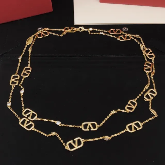 Valentino VLogo Gold Silver Chain Repeating Links Necklace 7