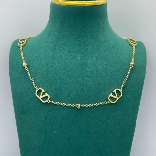 Valentino VLogo हार सोना चांदी श्रृंखला खुला मोटिफ हार