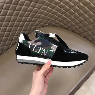 Valentino VLTN ক্যামোফ্লেজ প্রিন্ট স্যুড লাইফস্টাইল স্নিকার