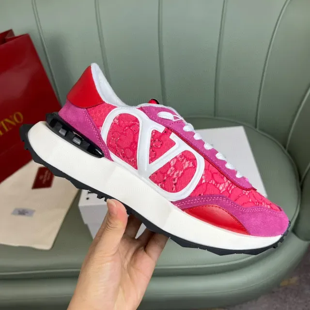 Valentino VLTN Runner 粉红和红色 系带厚底运动鞋 4