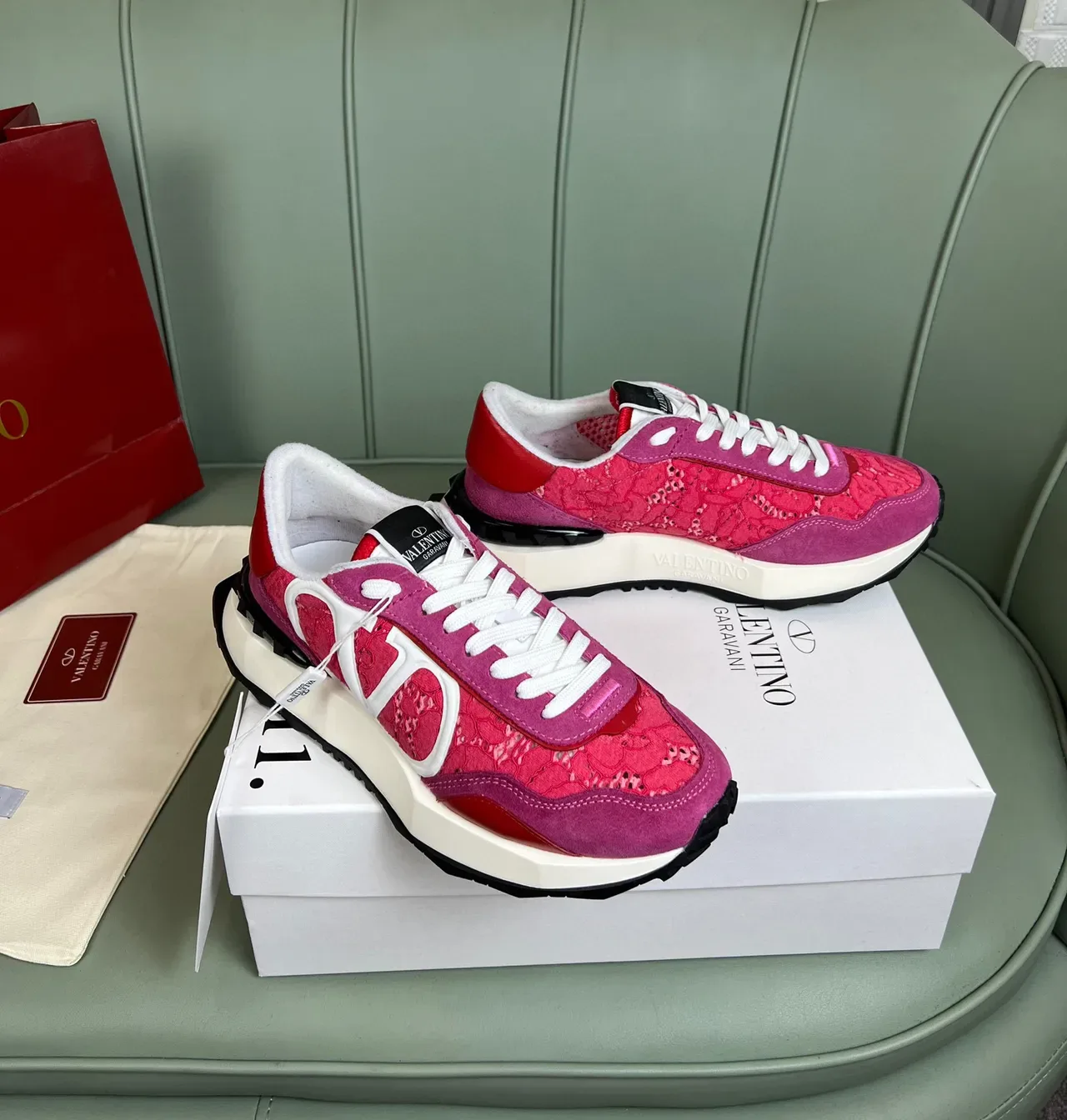 Valentino VLTN Runner 粉红和红色 系带厚底运动鞋 6