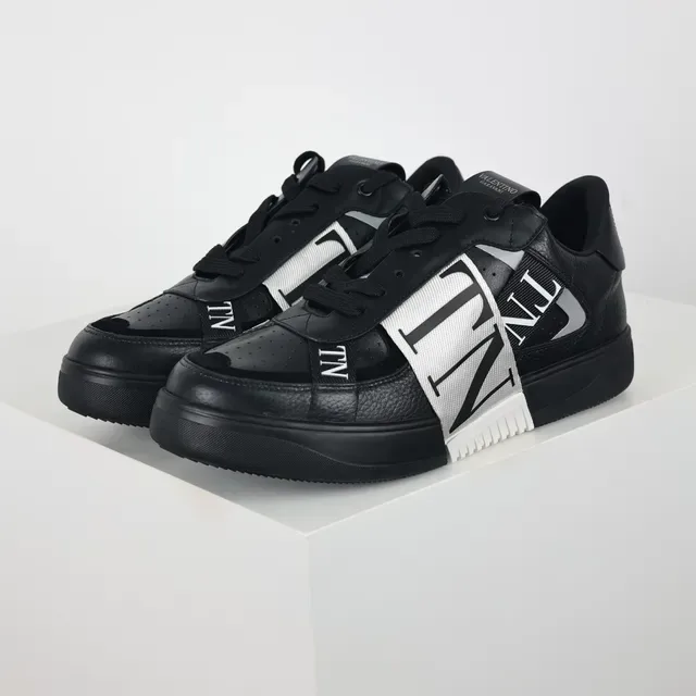 Valentino VLTN Sneaker Black and White Lifestyle Sneakers 2