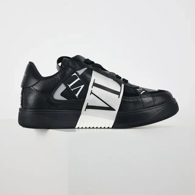 Valentino VLTN Sneaker Black and White Lifestyle Sneakers 7