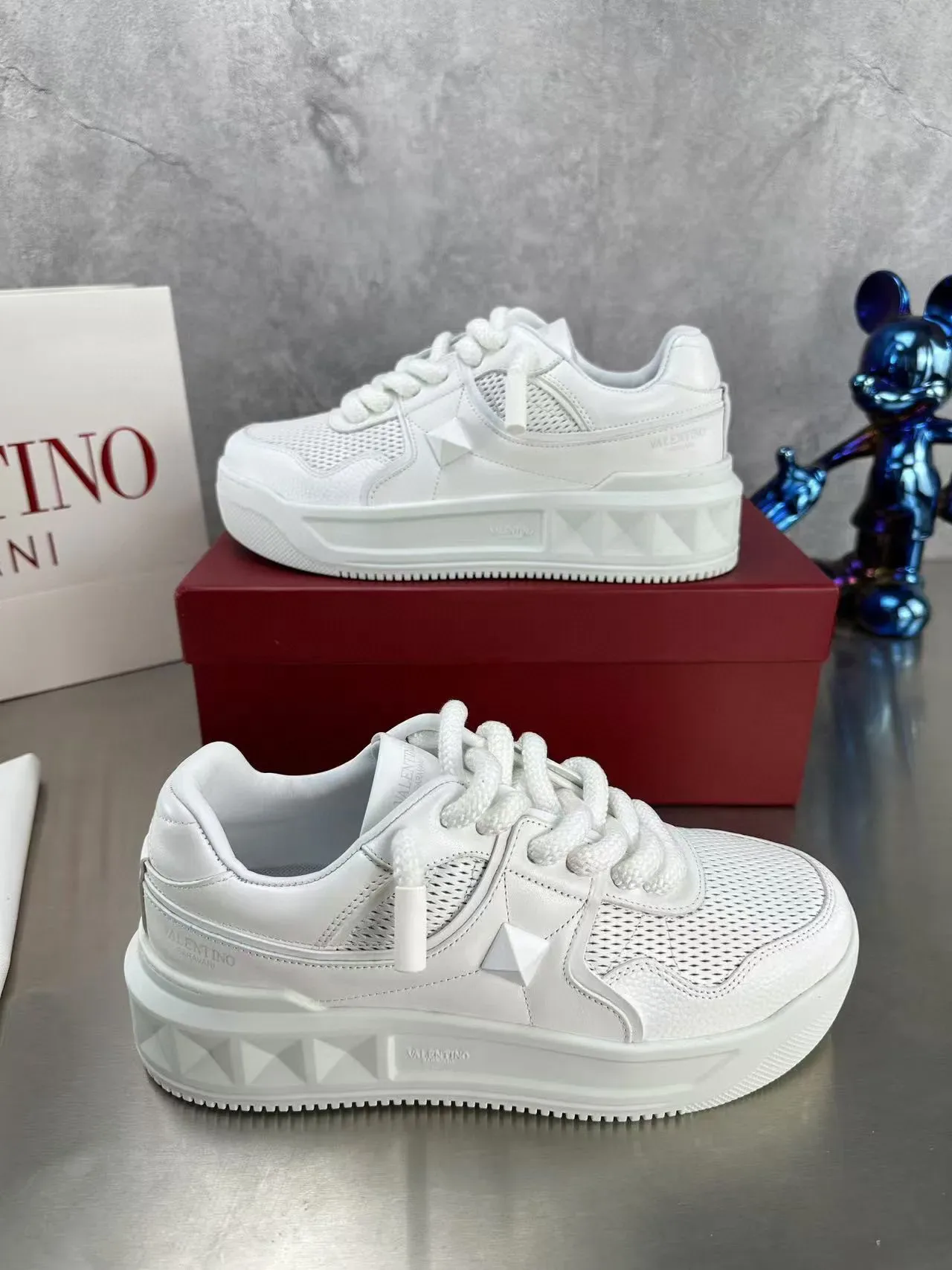Valentino White Perforated Mesh Upper Quilted Leather Overlays Lifestyle Sneakers 3