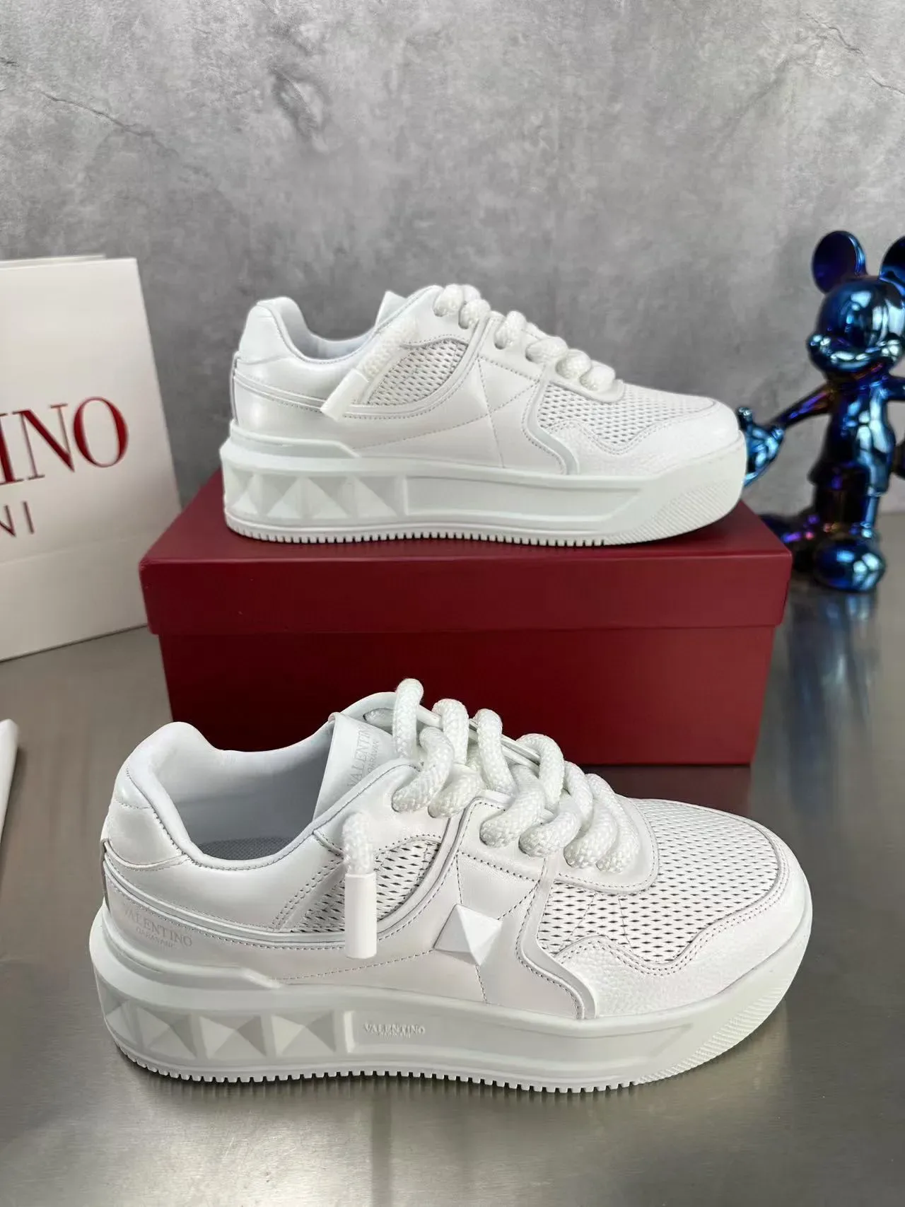 Valentino White Perforated Mesh Upper Quilted Leather Overlays Lifestyle Sneakers 6