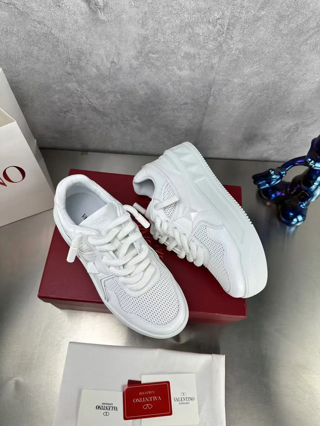 Valentino White Perforated Mesh Upper Quilted Leather Overlays Lifestyle Sneakers 7