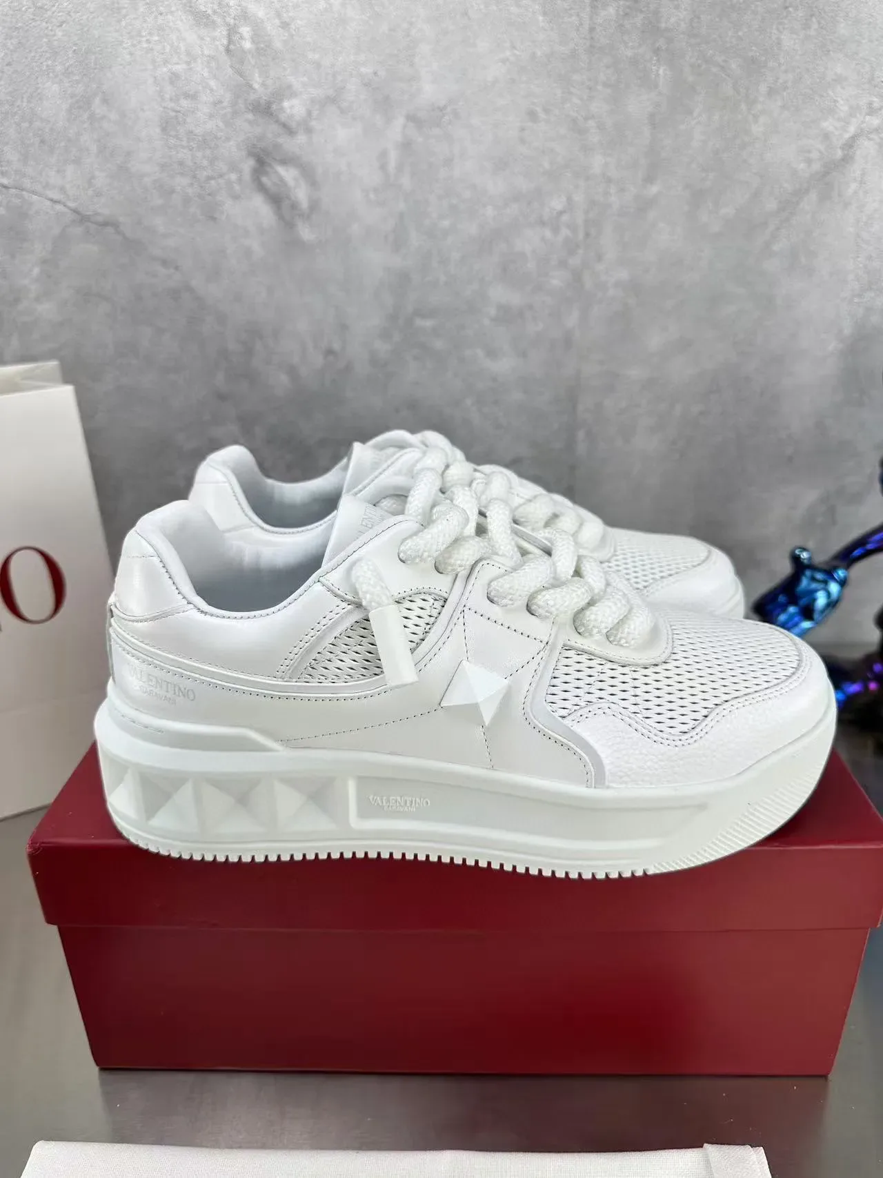 Valentino White Perforated Mesh Upper Quilted Leather Overlays Lifestyle Sneakers 9