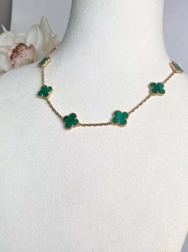Van Cleef & Arpels Alhambra Dez Motivos Colar de Malachita 2