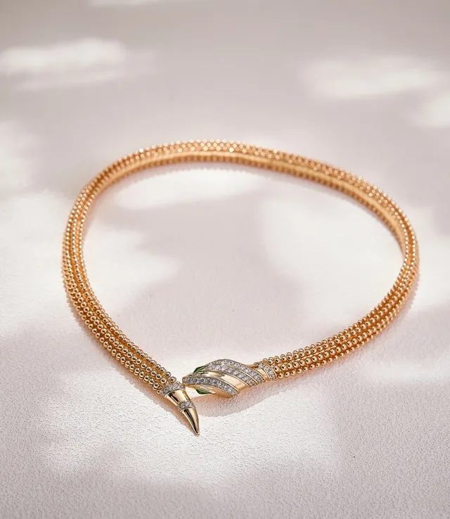 Van Cleef & Arpels Serpent Bohème मल्टी-स्ट्रैंड बीडेड सोने का हार 5