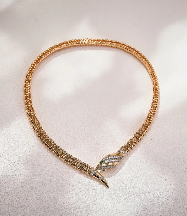 Van Cleef & Arpels Serpent Bohème मल्टी-स्ट्रैंड बीडेड सोने का हार 6