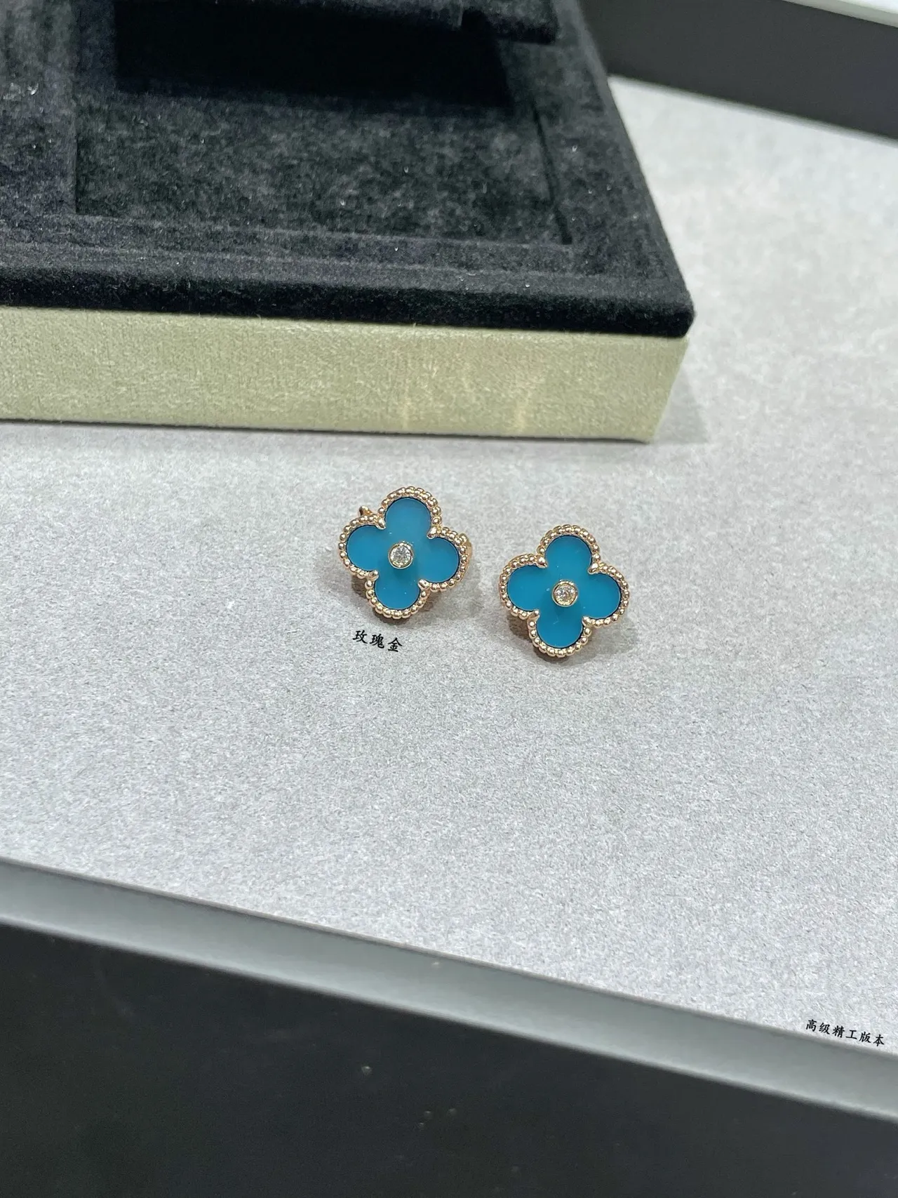 Van Cleef & Arpels Alhambra 绿松石珐琅和钻石玫瑰金耳环 6
