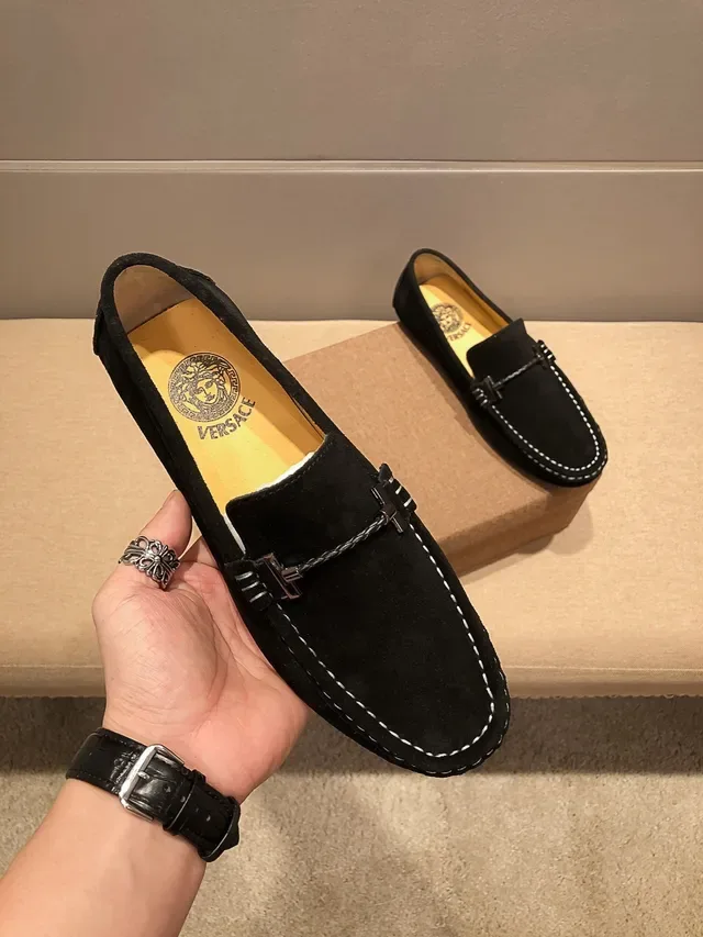 Versace Chain Reaction কালো সুয়েড লুফার 3