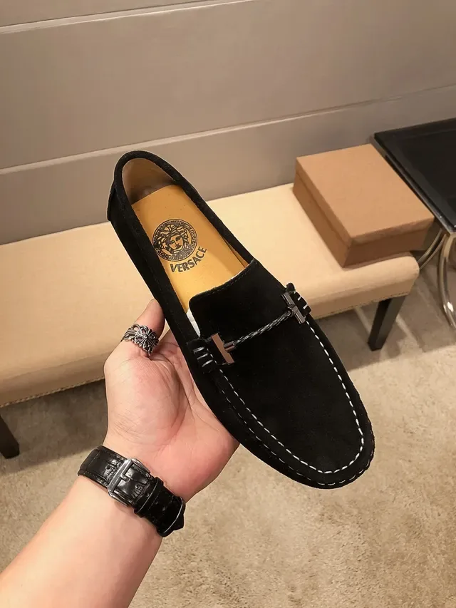 Versace Chain Reaction কালো সুয়েড লুফার 8
