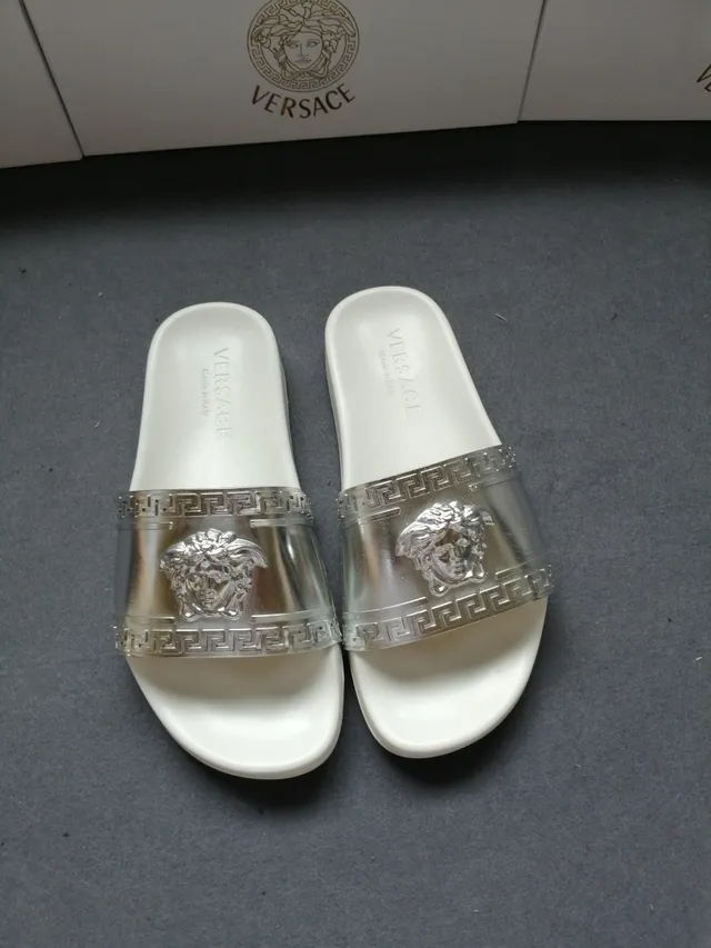 Versace Odissea Medusa Greca correa blanco zapatillas 2