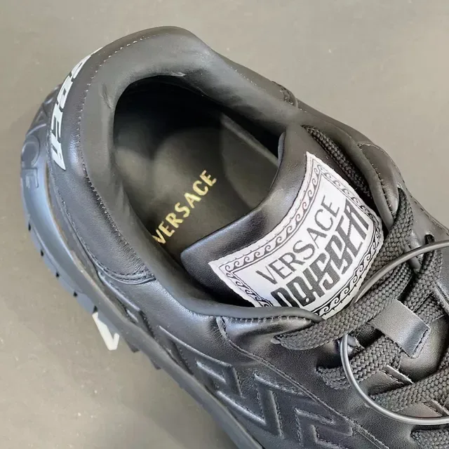 Versace Odissea Zapatillas Lifestyle de Cuero Monocromáticas 4