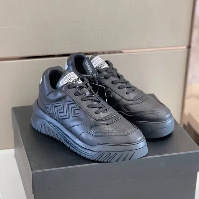 Versace Odissea Zapatillas Lifestyle de Cuero Monocromáticas 8