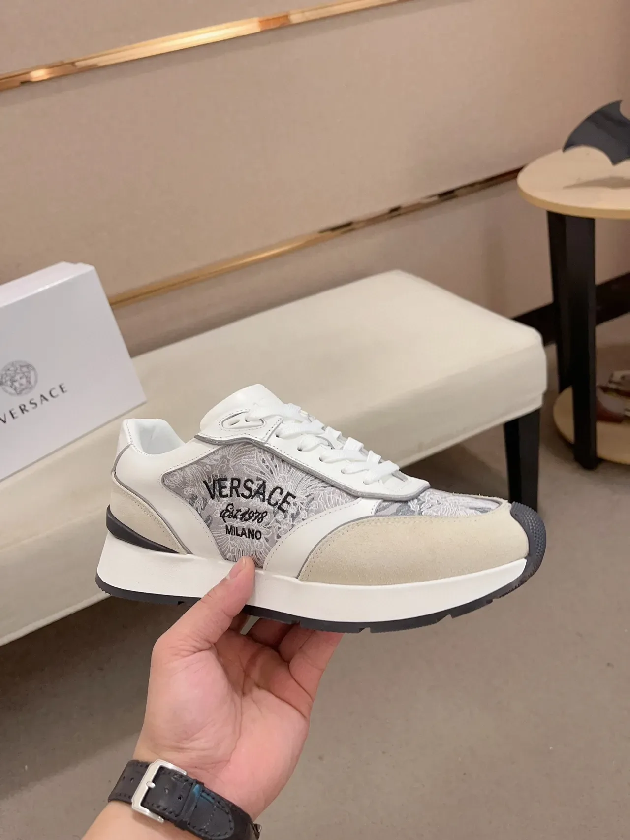 Versace Odissea सफेद बेज ग्रे सिलवाए लाइफस्टाइल स्नीकर्स 4